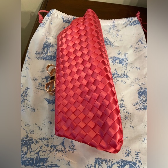 Bright pink clutch - Picture 4 of 4